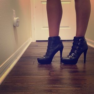 Stuart Weitzman booties